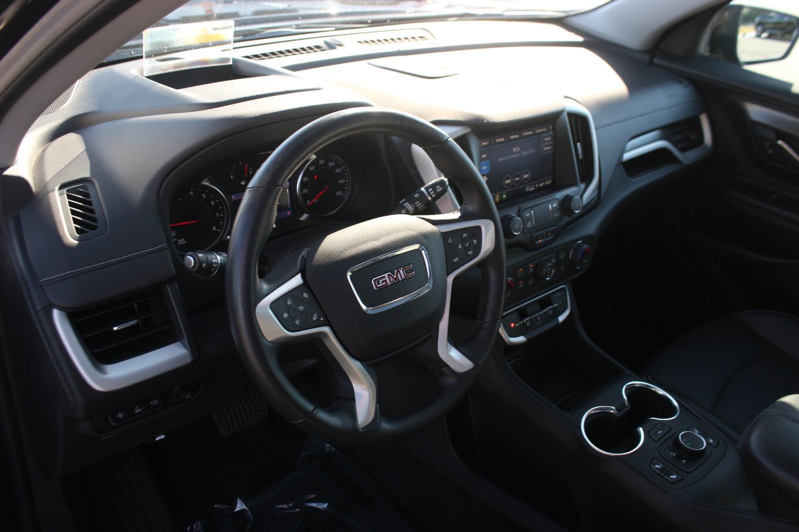 Used 2022 GMC Terrain SLT w/ Infotainment Package II FWD image 18