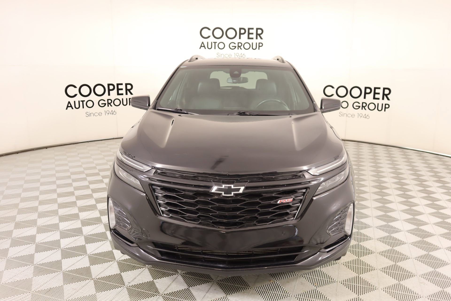 Used 2024 Chevrolet Equinox RS w/ LPO, Floor Liner Package FWD image 9