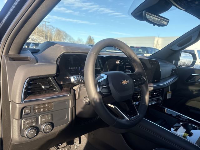 New 2026 Chevrolet Suburban Premier image 10