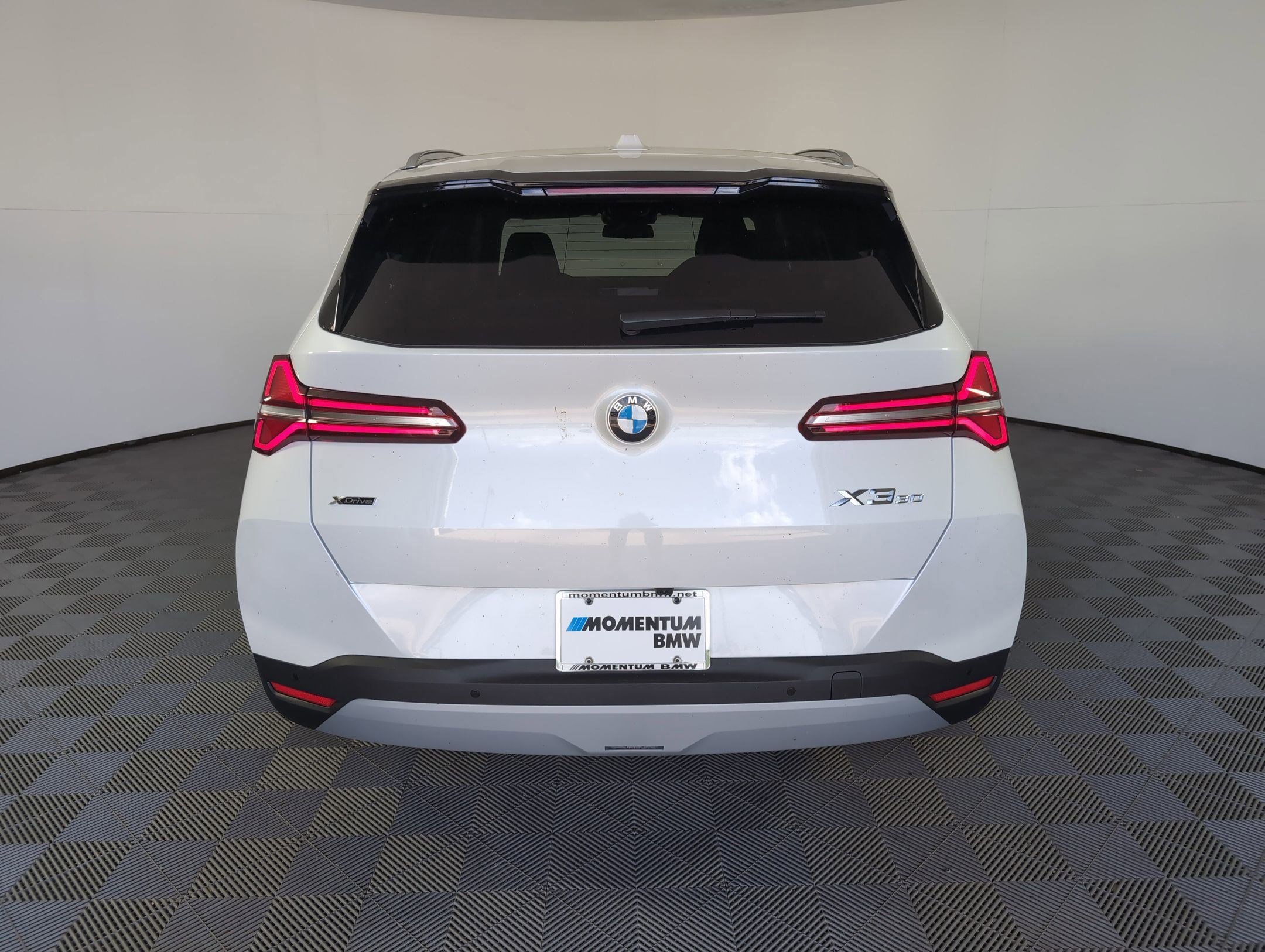 Used 2025 BMW X3 xDrive30i w/ Premium Package image 8