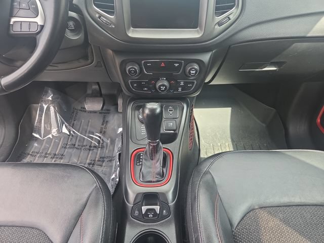 Used 2019 Jeep Compass Trailhawk AWD/4WD image 11