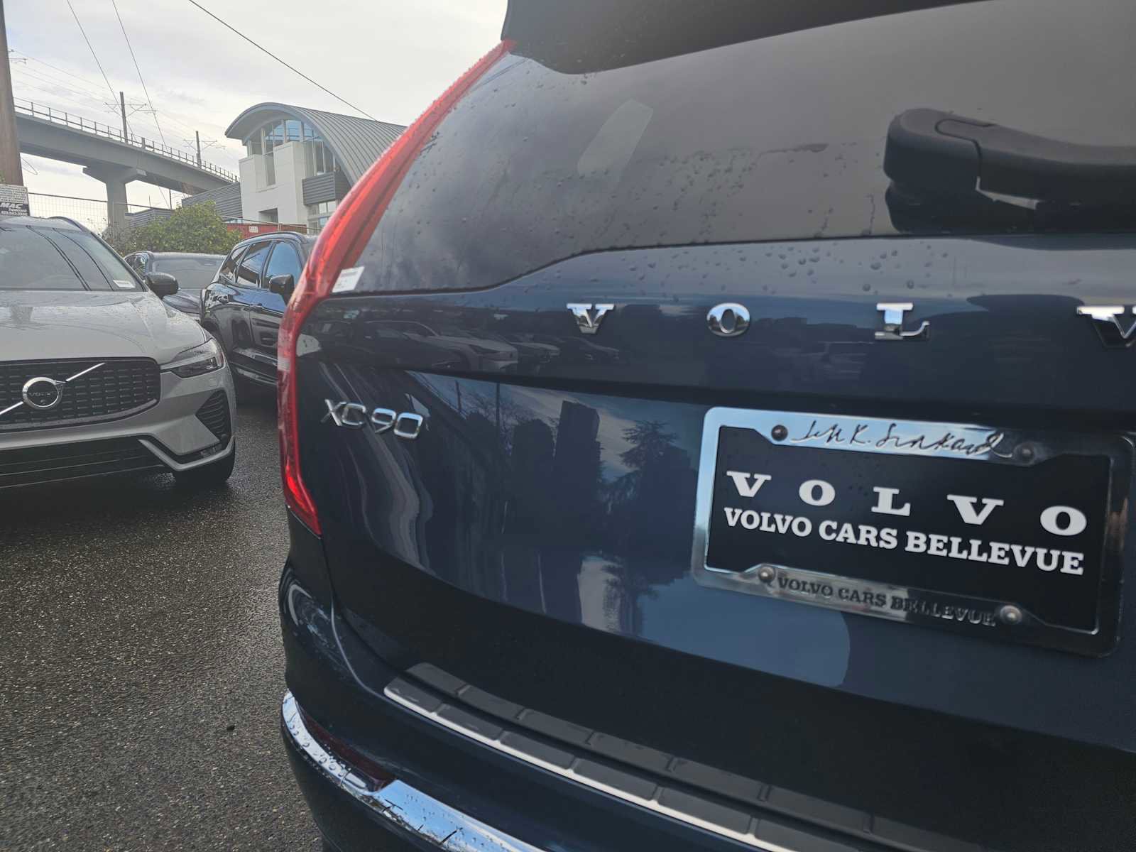 Used 2025 Volvo XC90 B5 Core w/ Protection Package Premier image 13