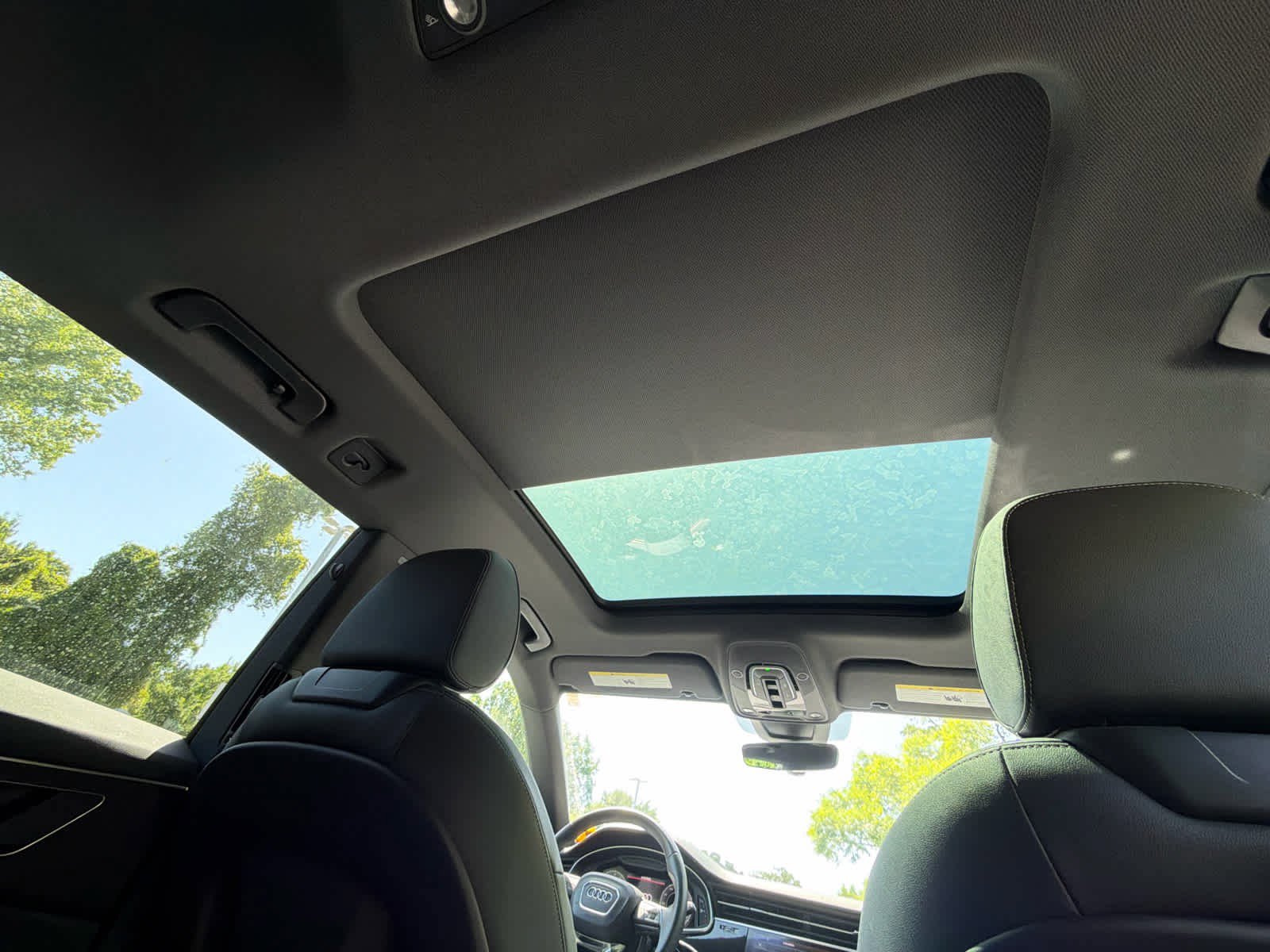 Used 2021 Audi Q8 Premium w/ Black Optic Package image 21