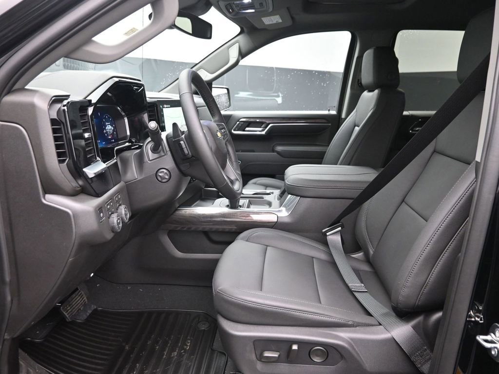 New 2026 Chevrolet Silverado 1500 LTZ w/ Z71 Off-Road Package image 14