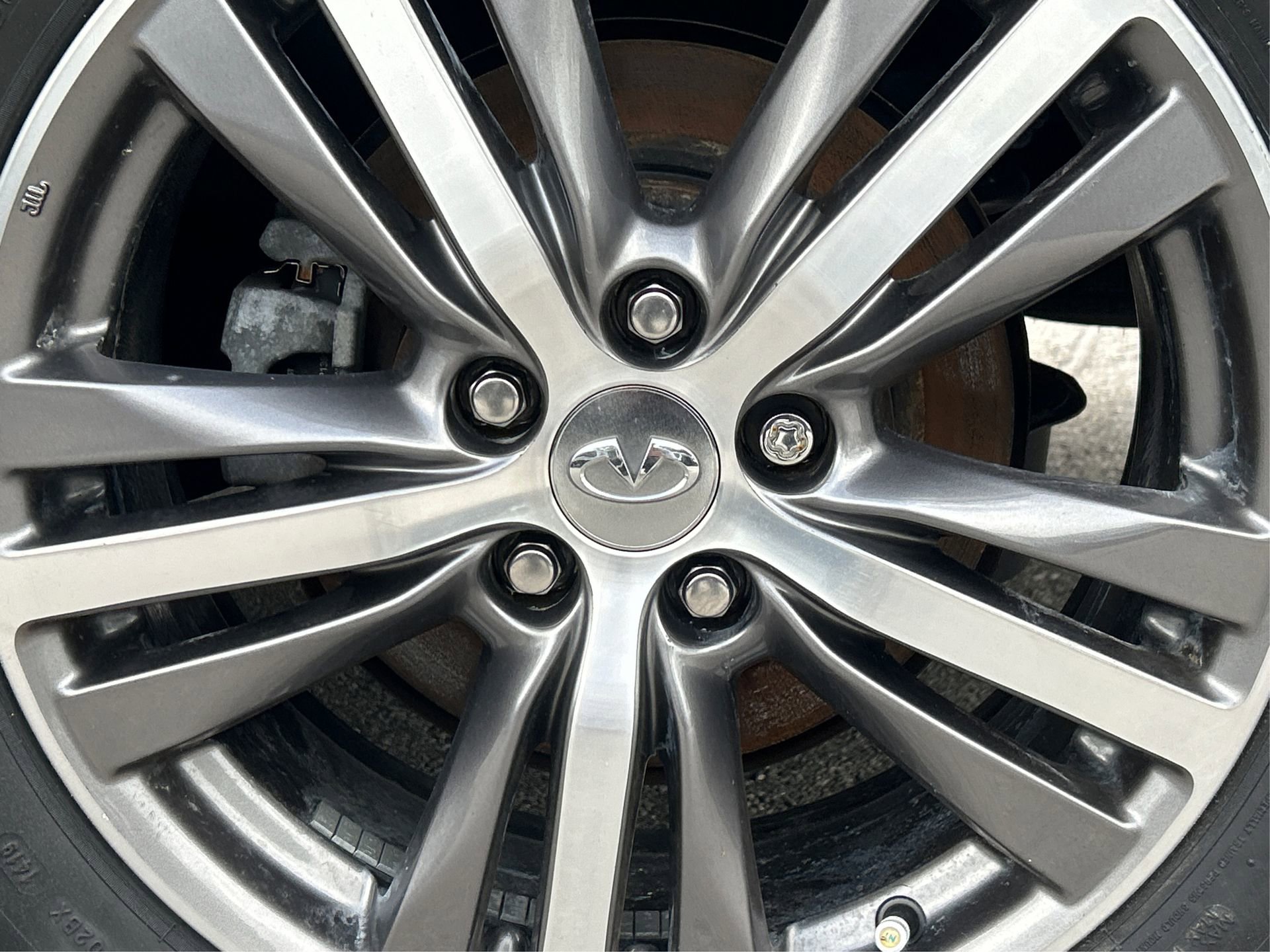 Used 2020 INFINITI QX60 Luxe w/ Essential Package image 14
