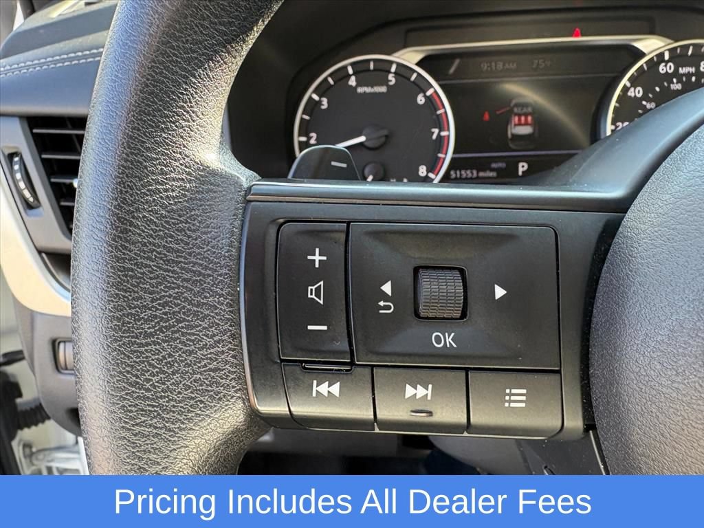 Used 2024 Nissan Rogue SV AWD/4WD image 13