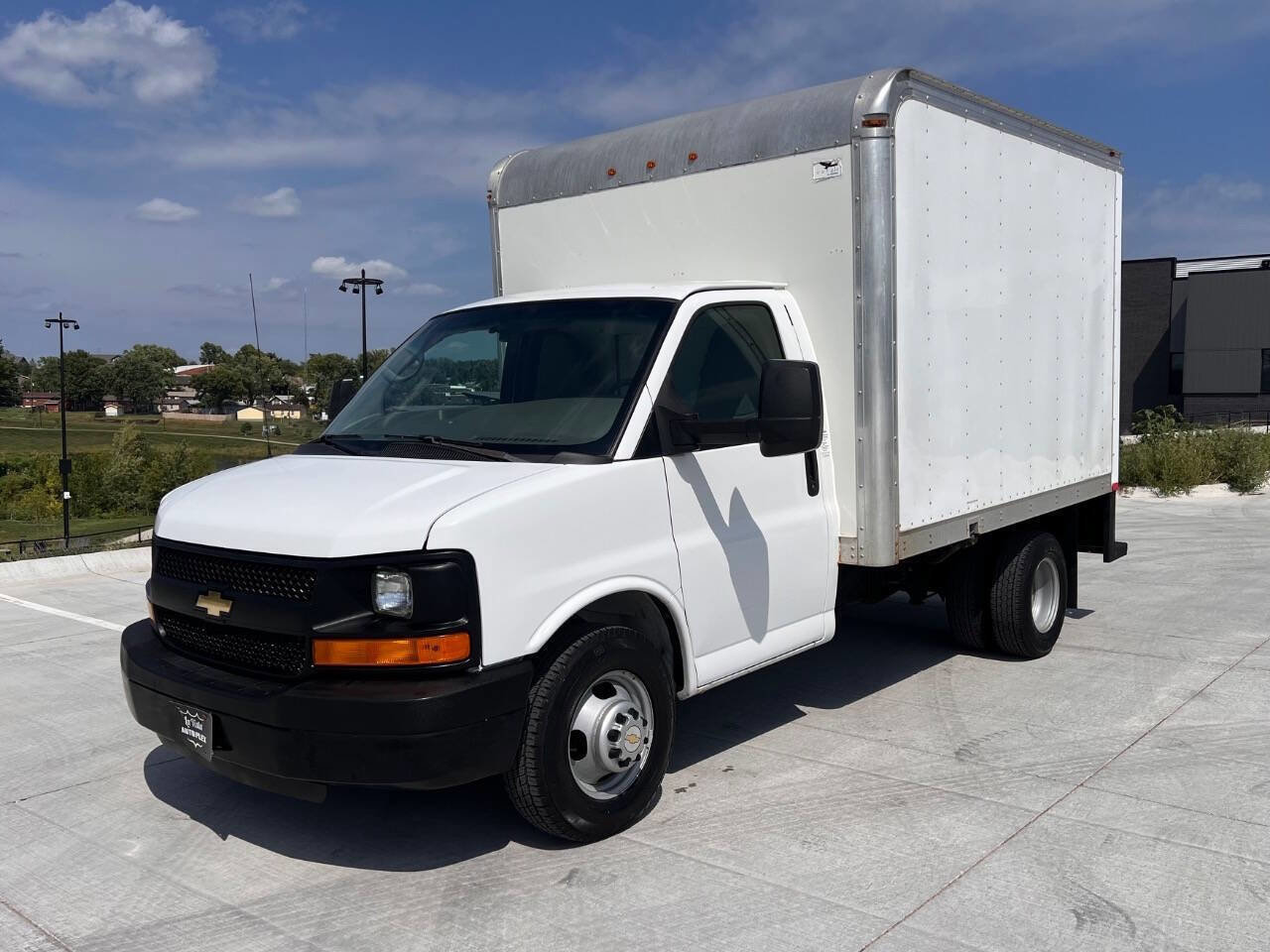 Used 2014 Chevrolet Express 3500 image 5