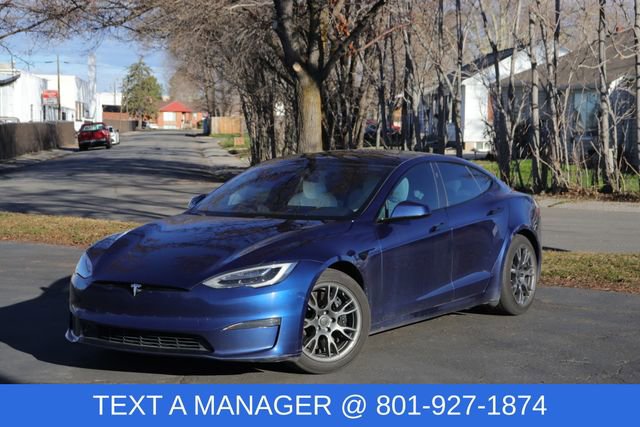 Used 2021 Tesla Model S Plaid image 1