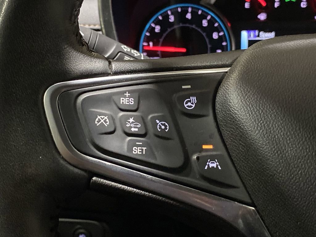 Used 2018 Chevrolet Equinox Premier image 9