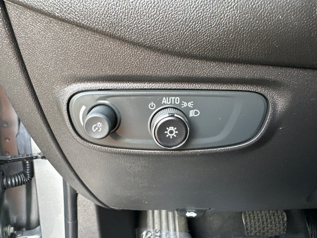 Used 2024 Chevrolet Equinox LT AWD/4WD image 30