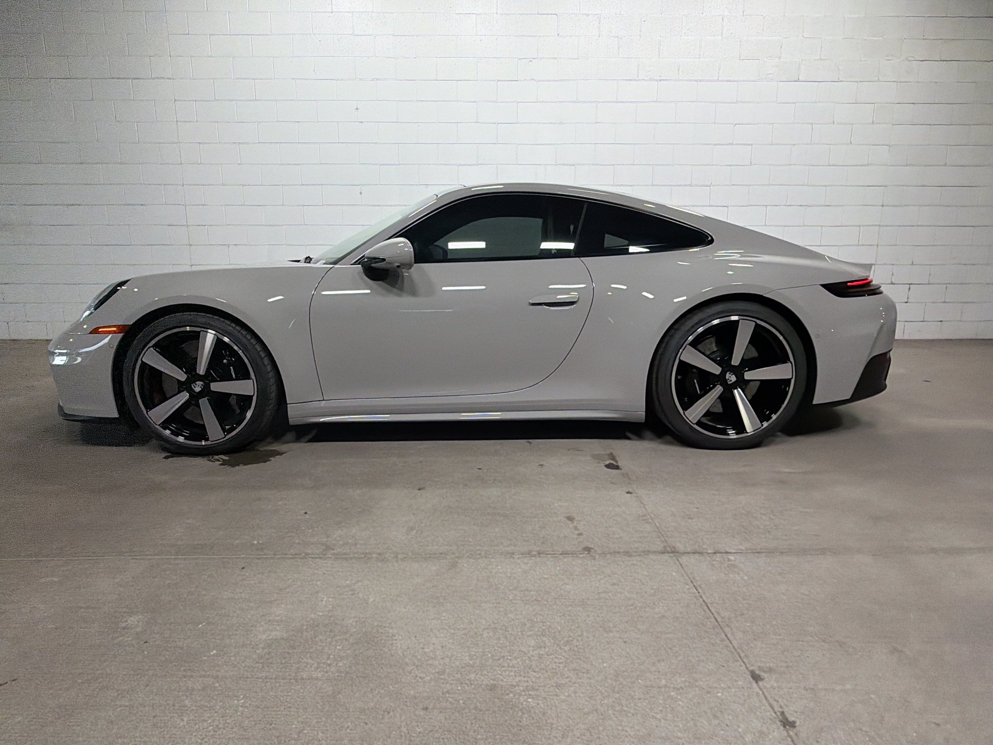 Certified 2025 Porsche 911 Carrera S RWD image 2