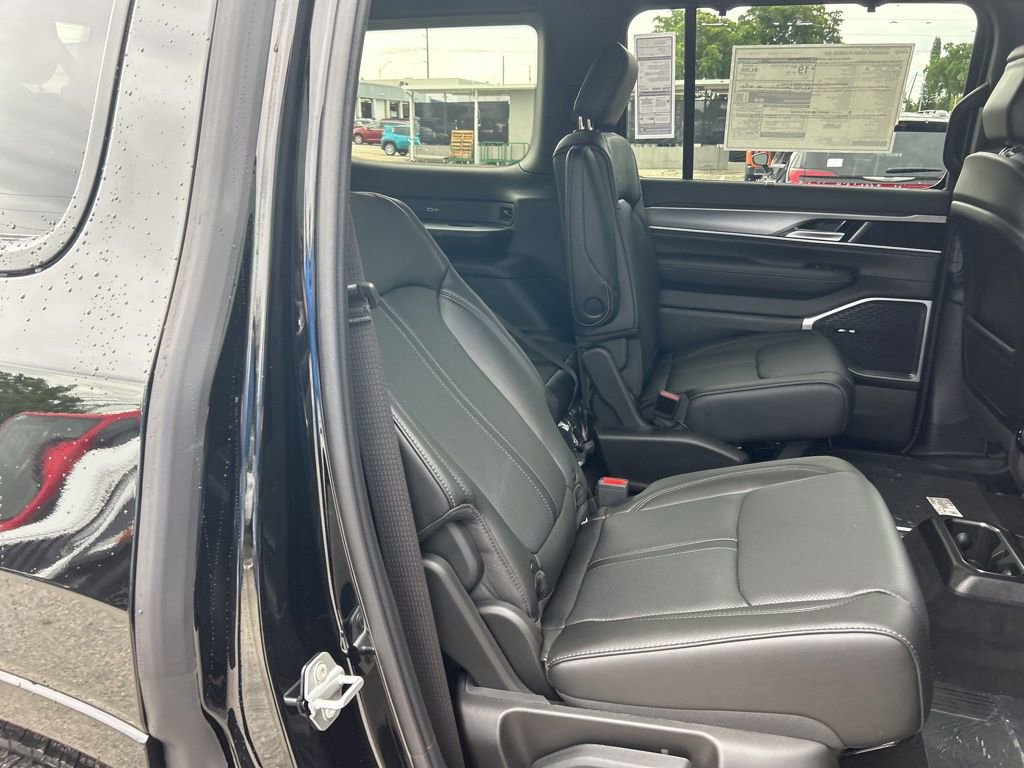 New 2025 Jeep Wagoneer Series II w/ Convenience Group I image 27