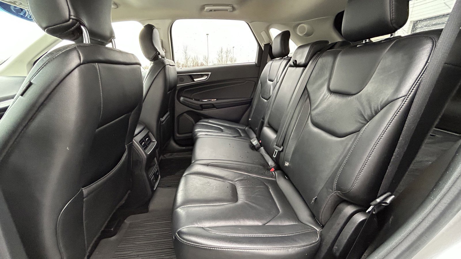 Used 2019 Ford Edge Titanium w/ Cold Weather Package image 14