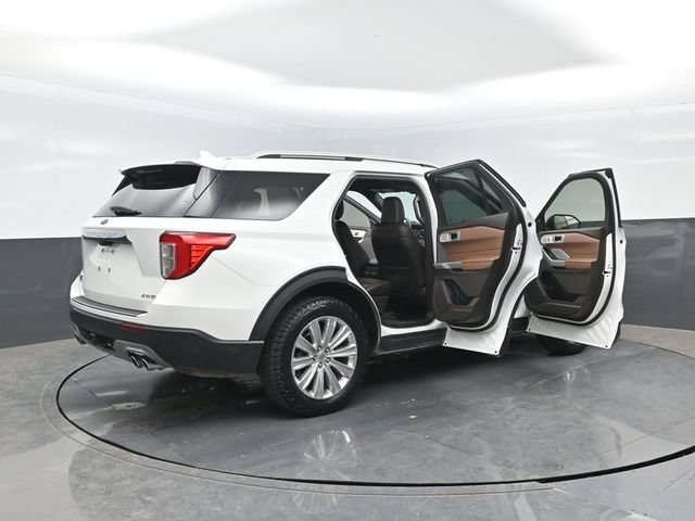 Certified 2023 Ford Explorer King Ranch w/ Technology Package AWD/4WD image 30