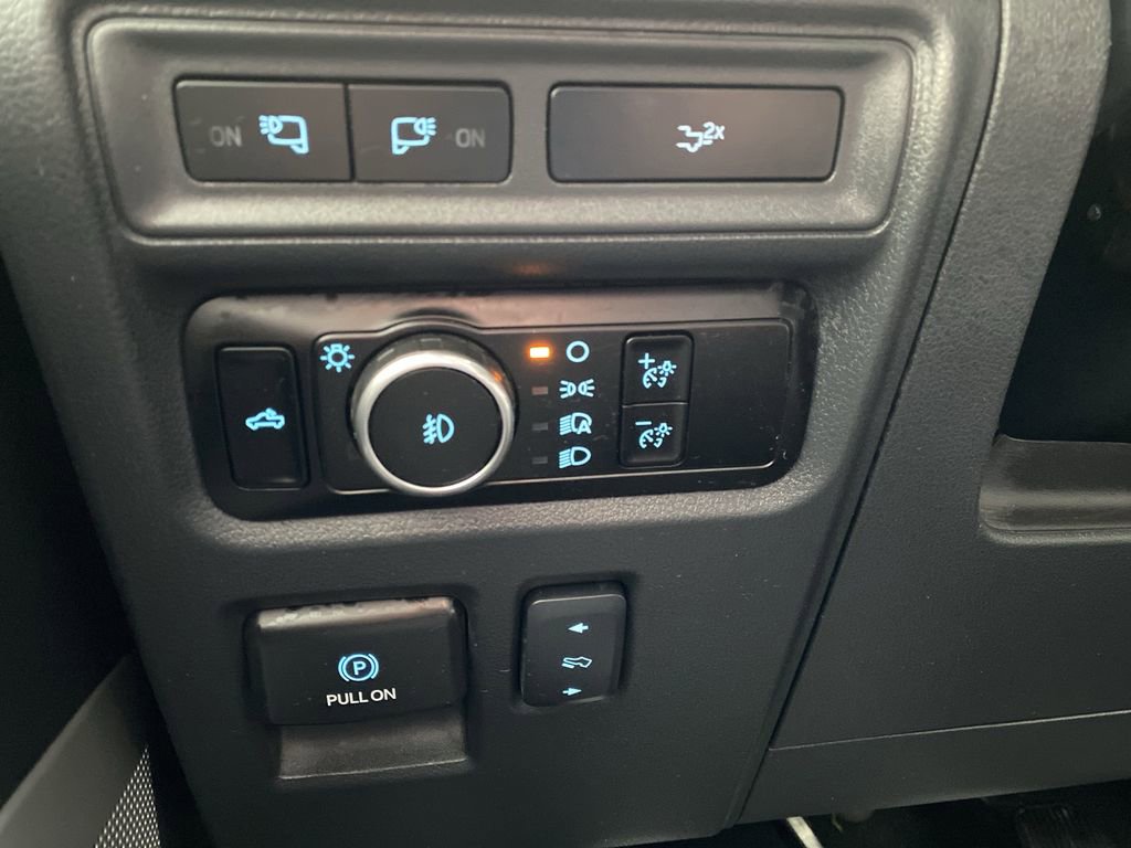 Certified 2023 Ford F150 Lariat image 33