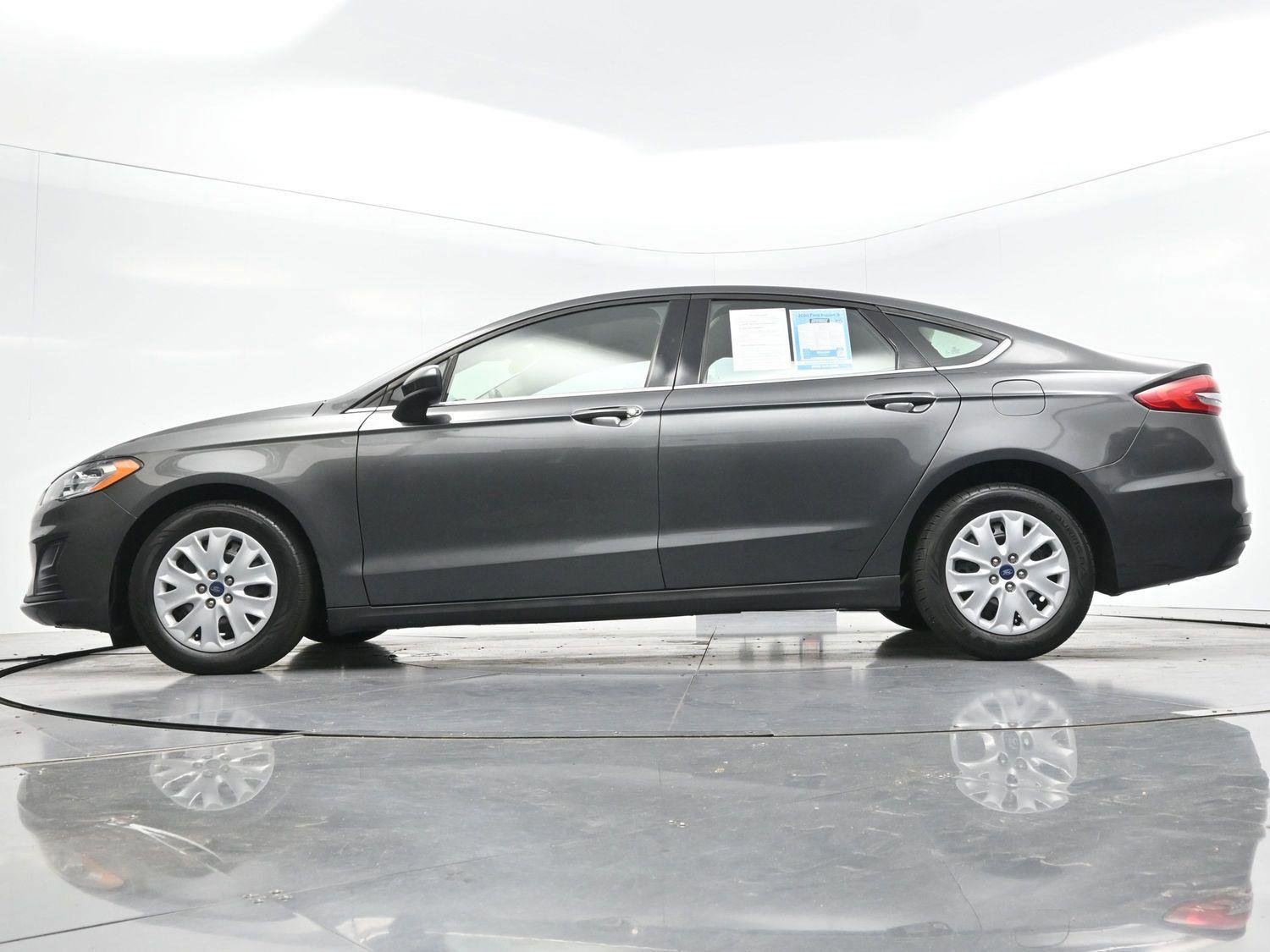 Used 2020 Ford Fusion S FWD image 39