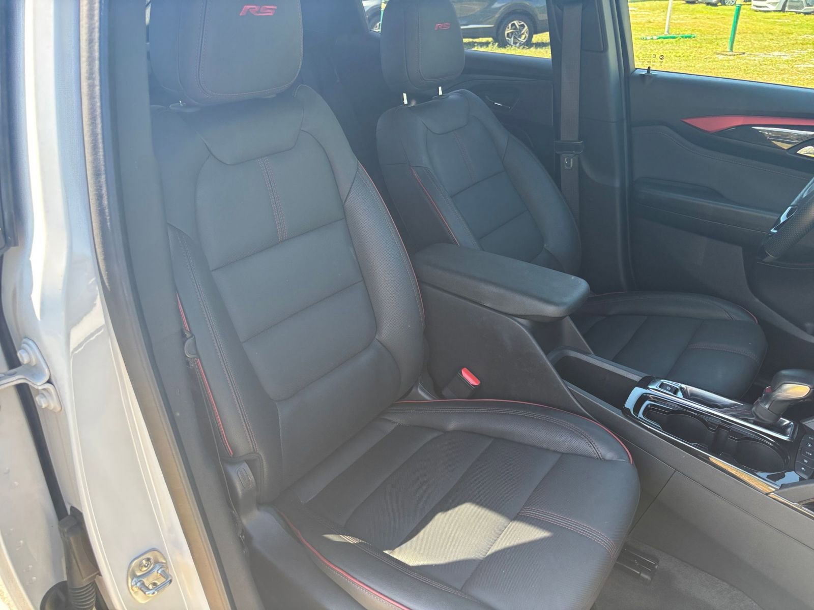 Used 2024 Chevrolet TrailBlazer RS w/ Convenience Package image 36