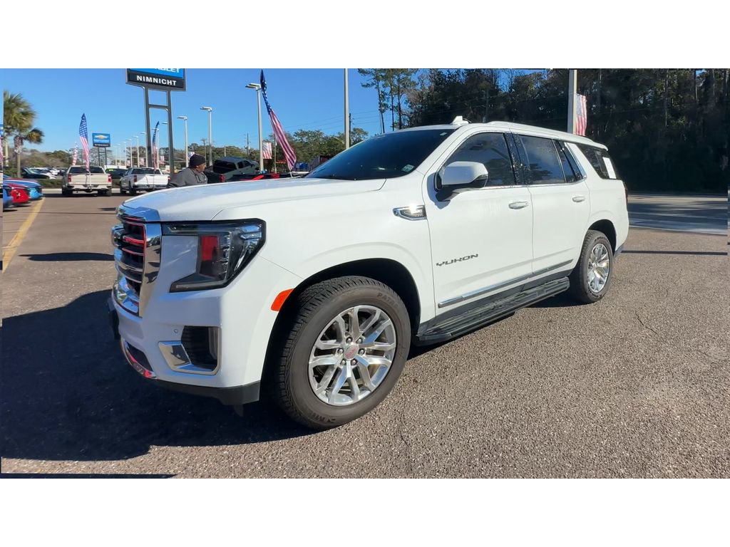 Used 2022 GMC Yukon SLT w/ SLT Premium Package image 4