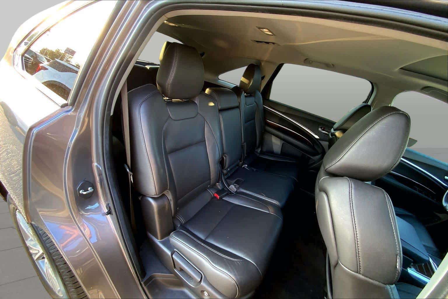 Used 2020 Acura MDX SH-AWD image 17