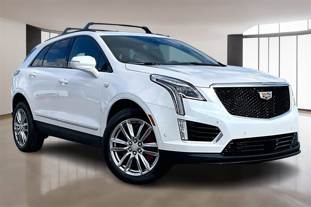 New 2026 Cadillac XT5 Sportv image 2
