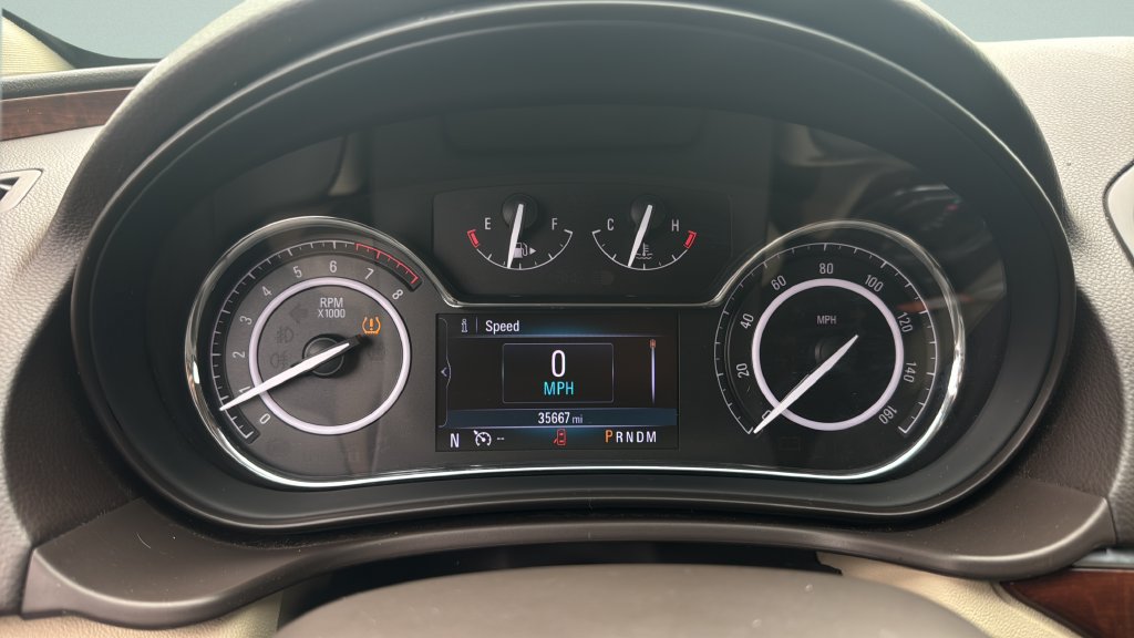 Used 2017 Buick Regal Premium FWD image 29