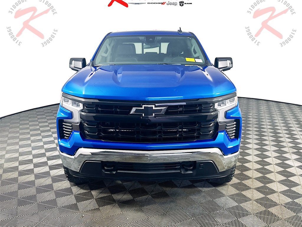 Used 2022 Chevrolet Silverado 1500 LT w/ Z71 Off-Road Package image 2