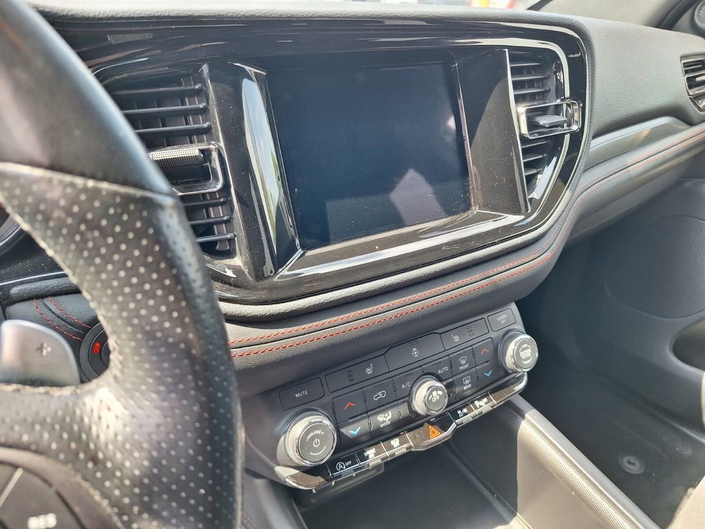 Used 2023 Dodge Durango GT RWD image 6