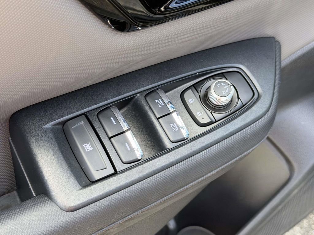 Used 2025 Subaru Forester Sport image 17