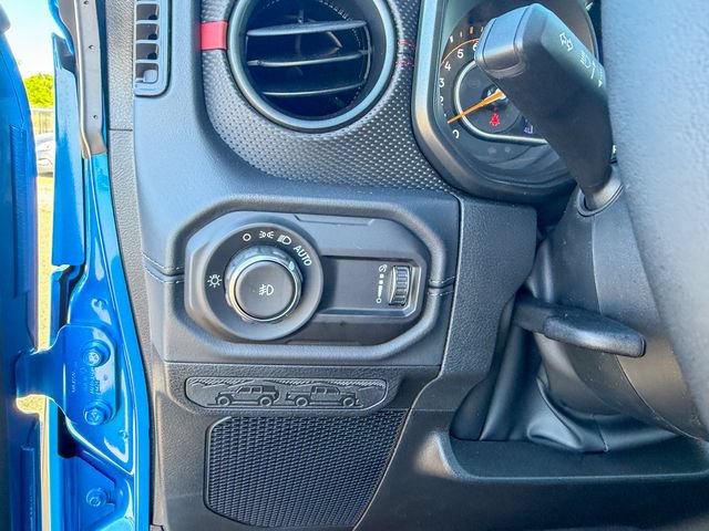 New 2026 Jeep Wrangler Unlimited Rubicon AWD/4WD image 19