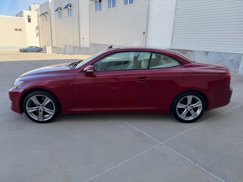 Used 2010 Lexus IS 350C RWD image 14