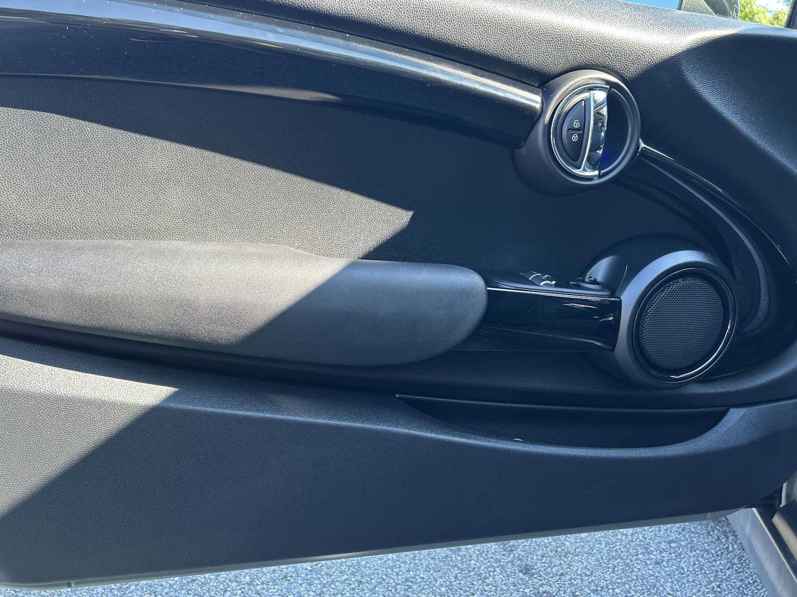 Used 2019 MINI Cooper S FWD image 12