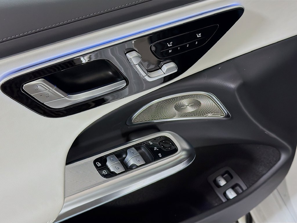 New 2026 Mercedes-Benz E 53 AMG e 4MATIC Sedan image 21