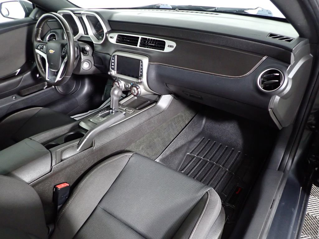 Used 2015 Chevrolet Camaro LT w/ RS Package image 27