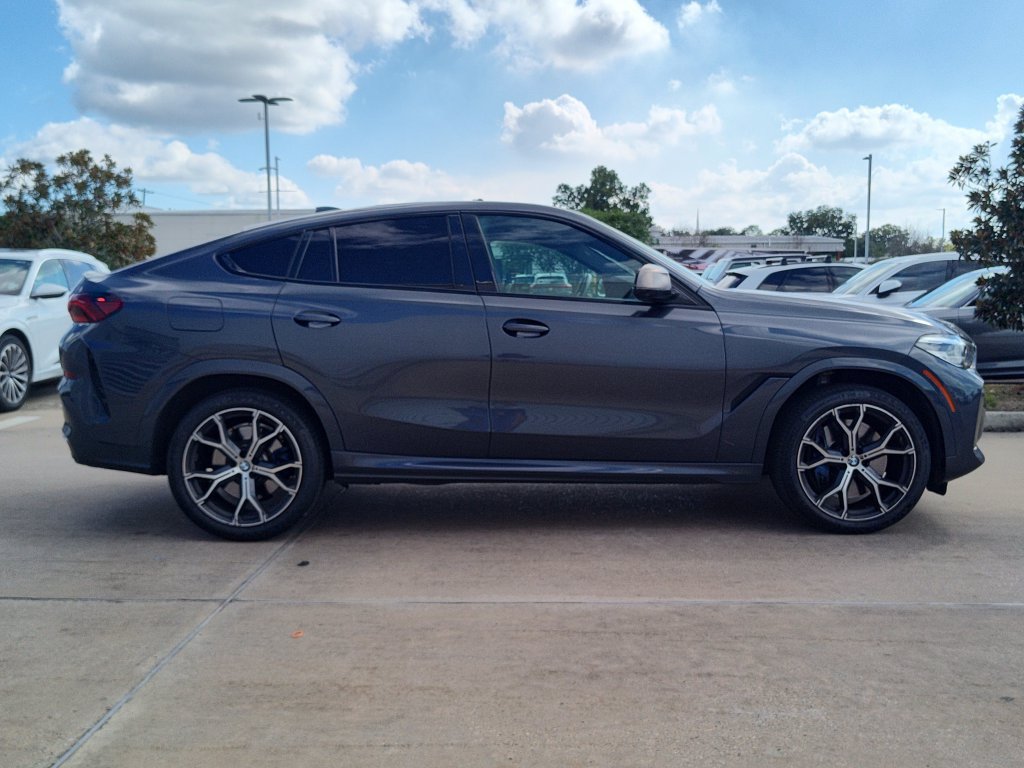 Used 2021 BMW X6 M50i w/ Premium Package AWD/4WD image 13
