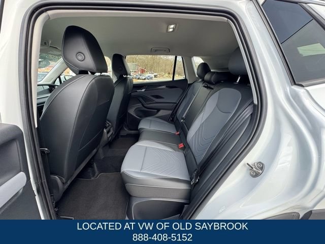 Certified 2025 Volkswagen Tiguan SE AWD/4WD image 9