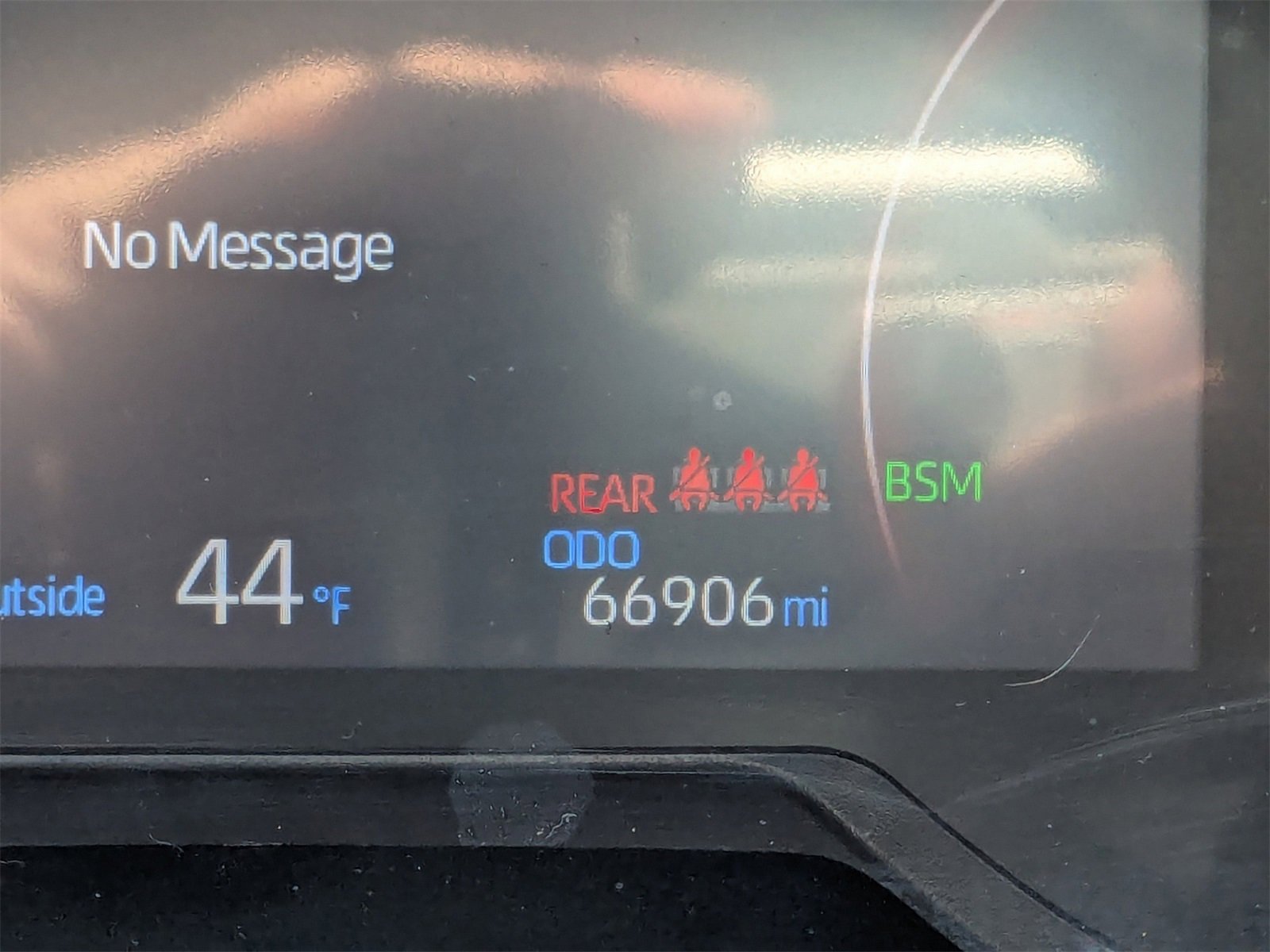 Used 2023 Toyota RAV4 XLE image 32