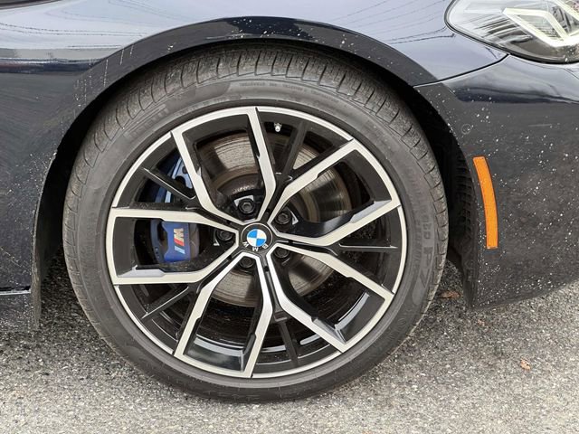 Used 2022 BMW 530i xDrive w/ M Sport Package image 11