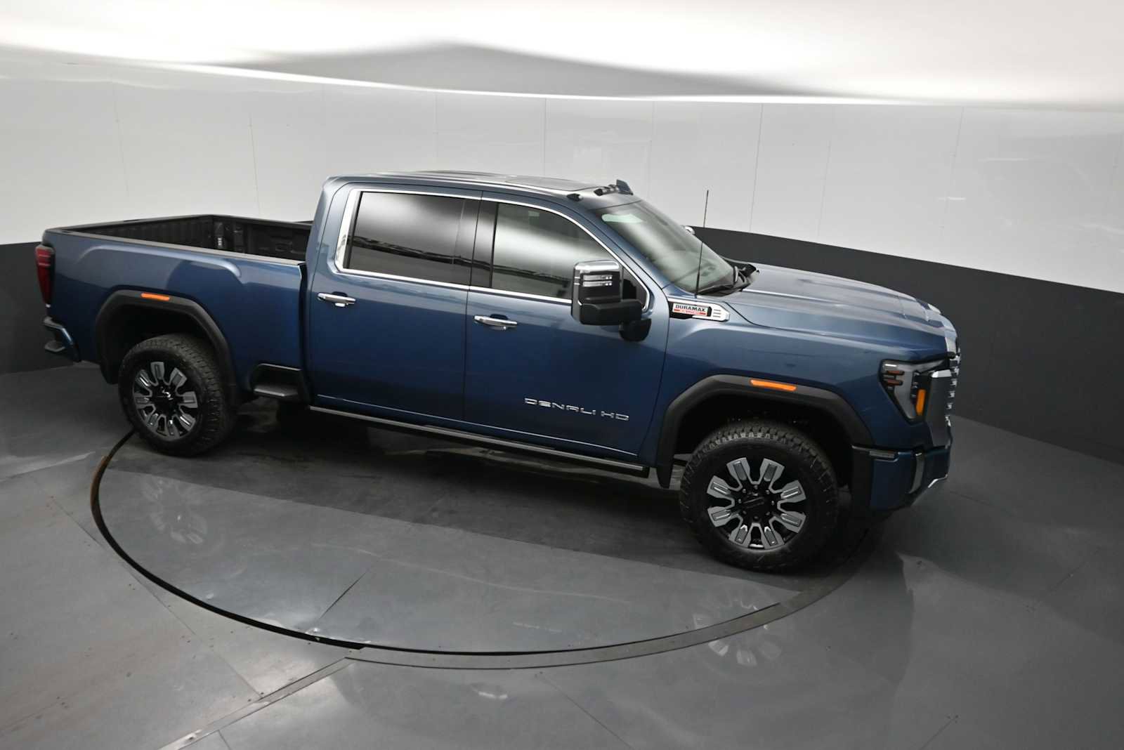 New 2026 GMC Sierra 2500 Denali w/ Denali Reserve Package image 24