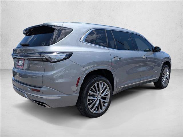 Used 2026 Buick Enclave Avenir w/ Super Cruise Package FWD image 5