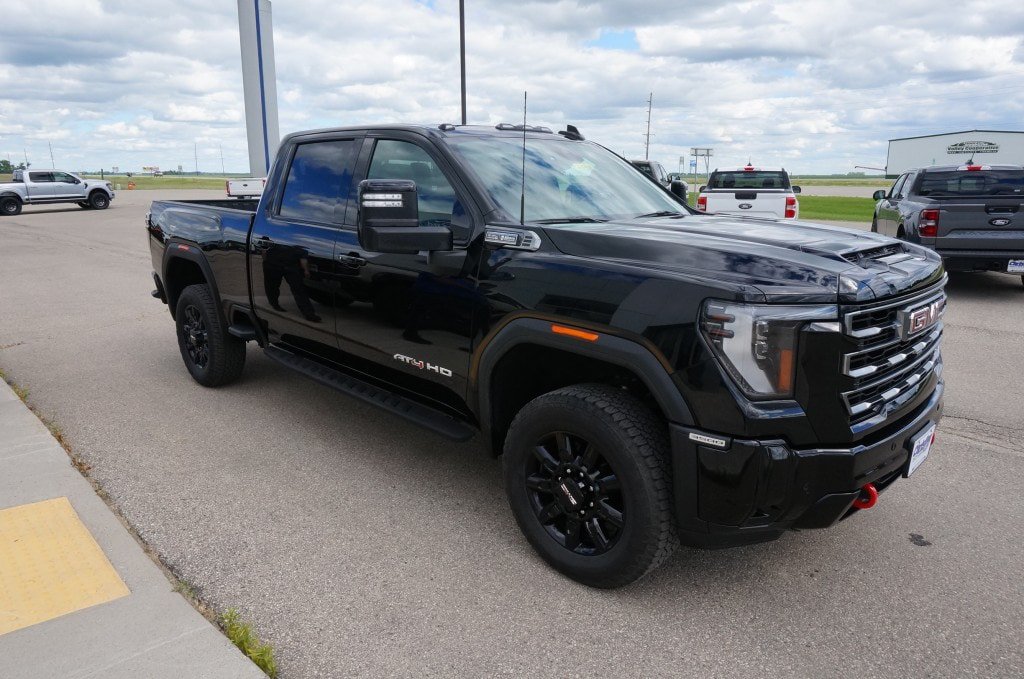 Used 2026 GMC Sierra 3500 AT4 w/ AT4 Premium Plus Package AWD/4WD image 5