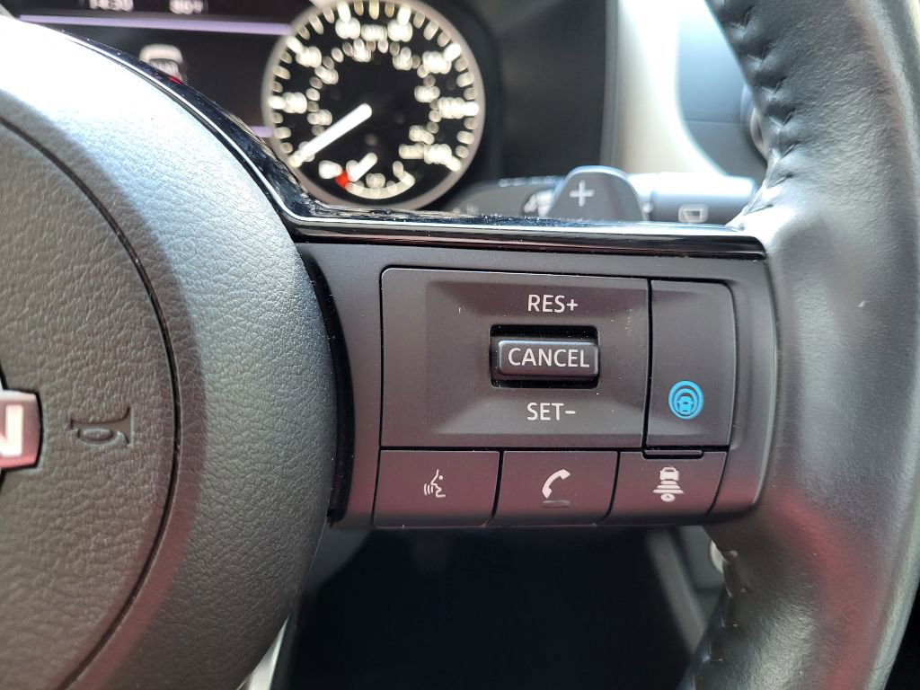 Used 2023 Nissan Rogue SV w/ SV Premium B Package image 21