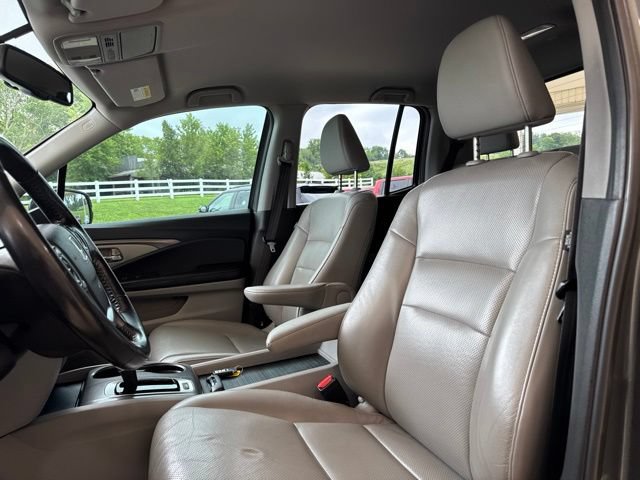 Used 2017 Honda Ridgeline RTL-T image 3