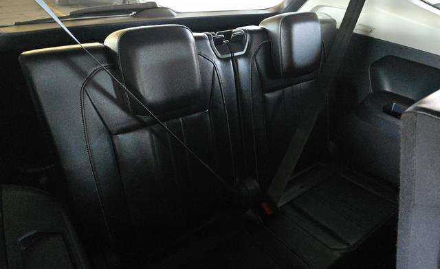 Used 2024 Volkswagen Tiguan SE image 13