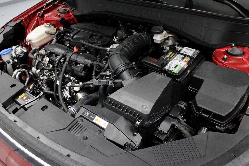 Used 2024 Hyundai Kona Limited AWD/4WD image 19