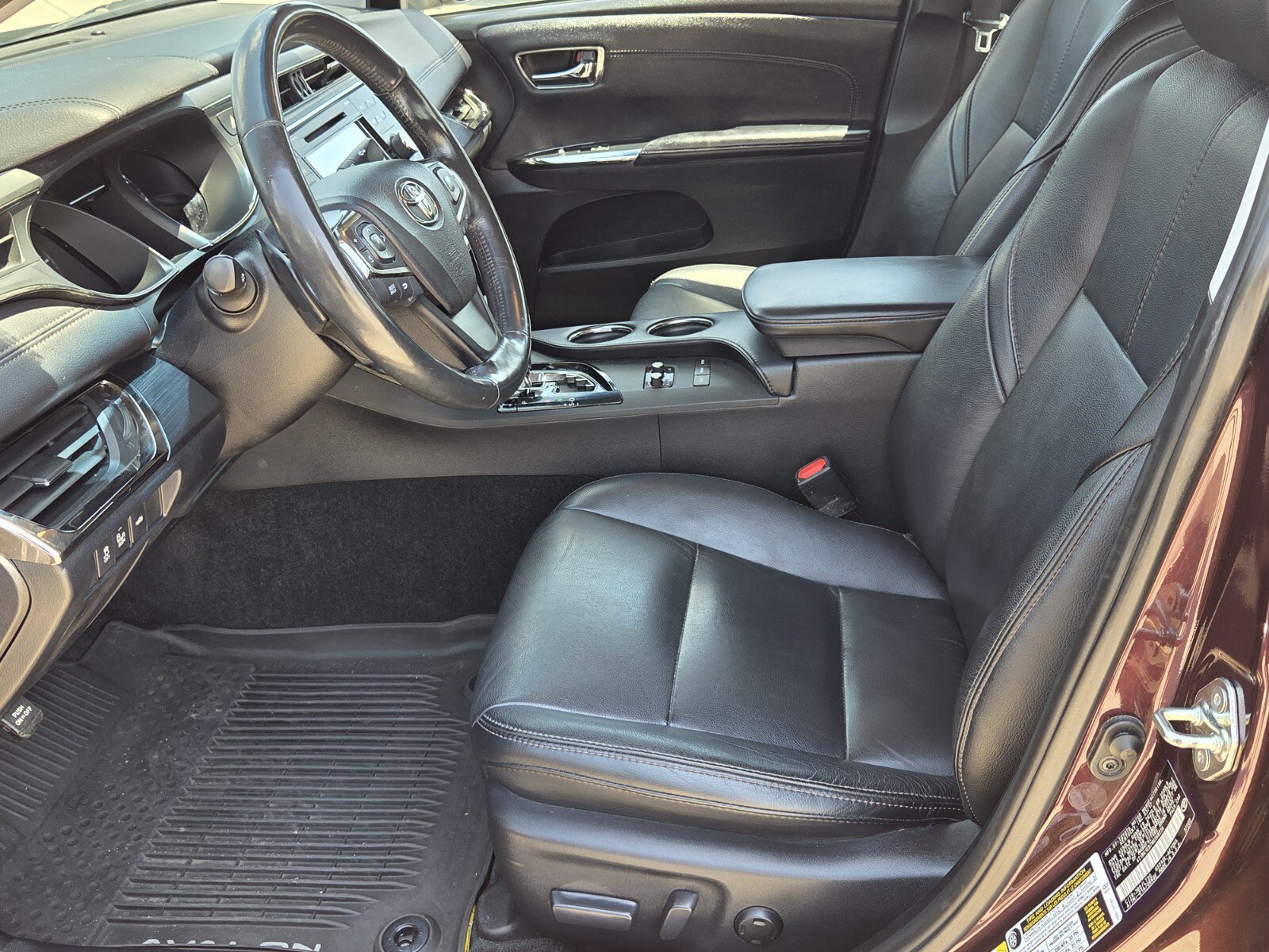 Used 2017 Toyota Avalon Touring w/ All Weather Liner Package FWD image 4