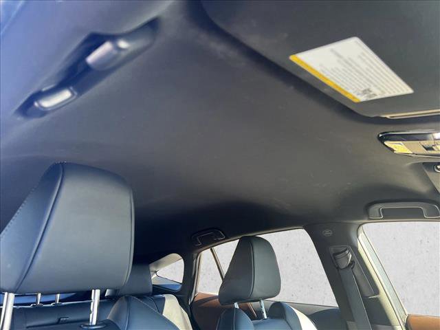 Certified 2021 Toyota Venza XLE w/ Carpet Mat Package (TMS) image 25