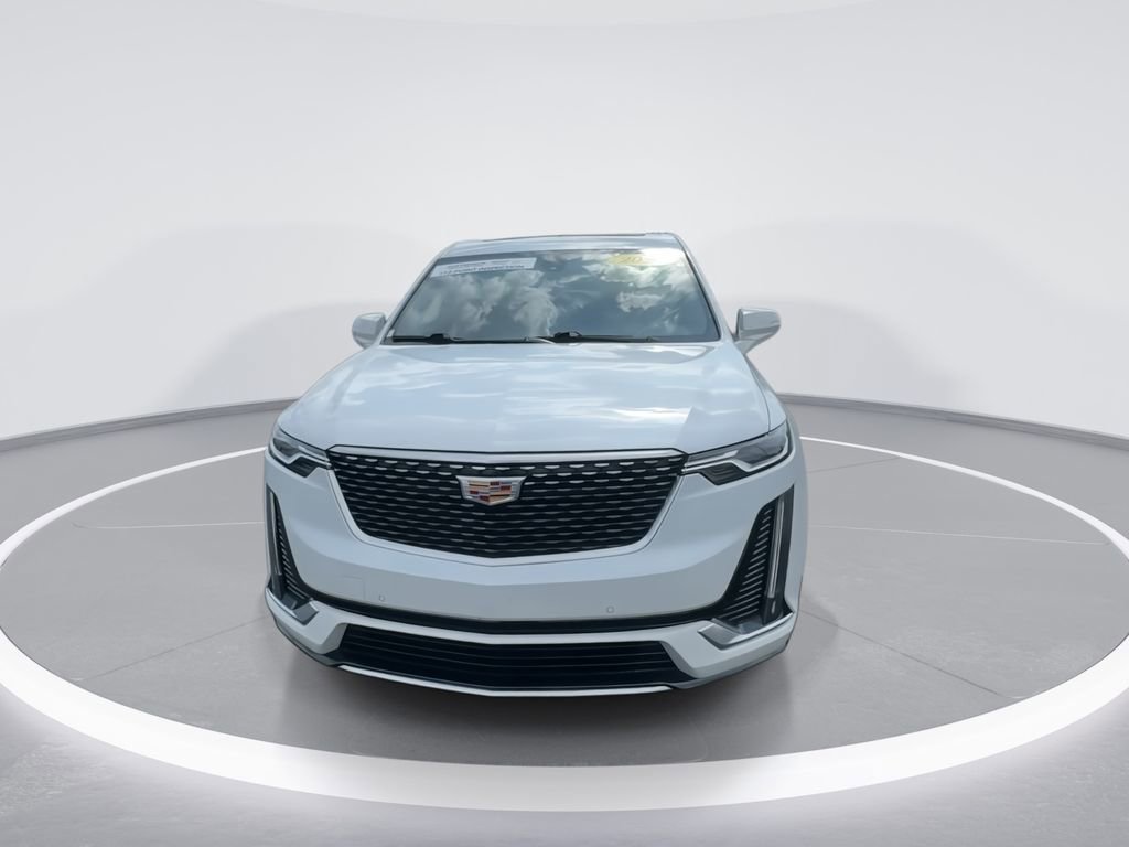 Used 2024 Cadillac XT6 Luxury w/ LPO, Floor Liner Package image 3