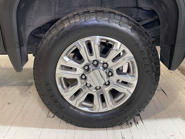 Used 2023 GMC Sierra 3500 Denali w/ Denali Ultimate Package AWD/4WD image 13