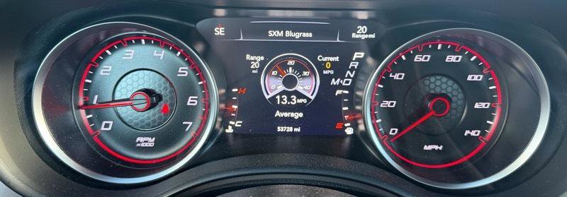 Used 2019 Dodge Charger SXT image 12
