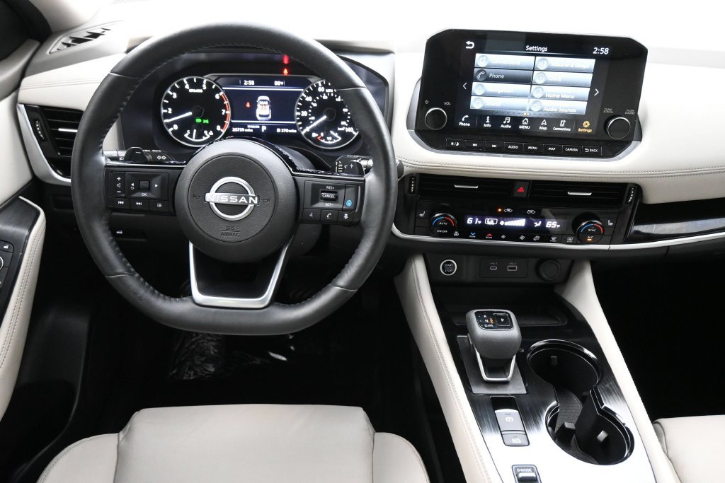 Used 2023 Nissan Rogue SL w/ SL Premium Package FWD image 6